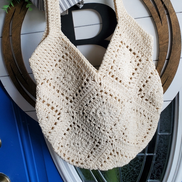 Heart4kids Floral Pattern Shoulder Bag - Picture 5 of 9